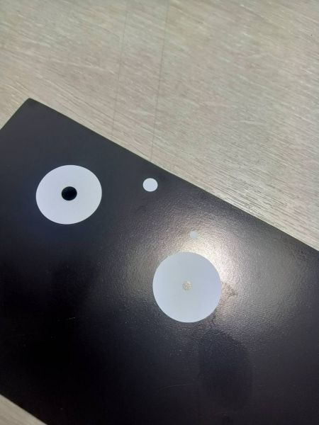 Micro-taglio e micro-foratura laser di film sottili